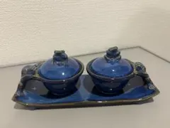 青い陶器のカエル装飾二重容器のサムネイル