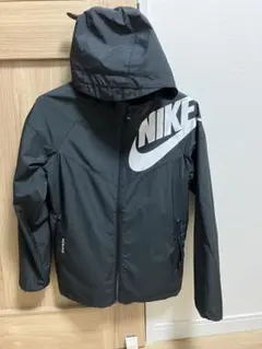 NIKE ナイキ　ナイロンパーカー　140センチ