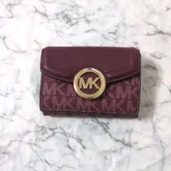 美品マイケルコース 三つ折り財布 MKロゴ ボルドーミニ財布 人気
