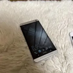 HTC J ONE