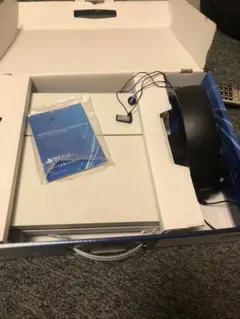 PS4 500GB ジャンク品　箱と7.1chサラウンドヘッドゼット付き