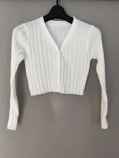 ホワイトリブ編み クロップド丈 長袖カーディガン ①