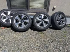 RAV４ 純正ホイール　タイヤのサムネイル