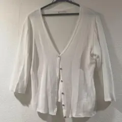 22 OCTOBRE ホワイト Vネックカーディガン