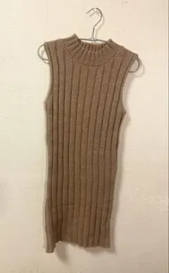 【3/15まで掲載】【美品】セシルマクビー　ノースリーブ　ニットワンピ　ベージュ