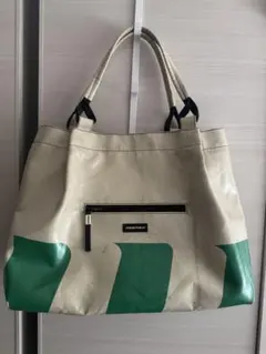 FREITAG 緑 ホワイト 迷彩 トートバッグ FREITAG 緑 ホワイト 迷彩 トートバッグ FREITAG 緑 ホワイト 迷彩