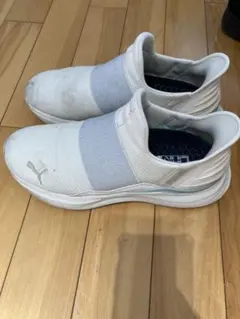 【中敷き無】PUMA EASE IN スニーカー 23センチ