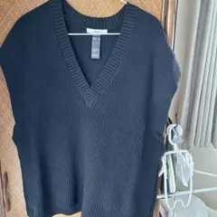 relume ブラック Vネック ニットベスト