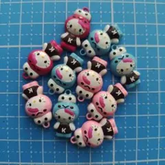 ネコ　合金チャーム　１０個２セットあります　✘1セットの金額です