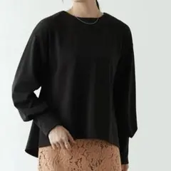 Pierrot　トップス　カットソー　ブラウス　黒　ボリューム袖　Aライン