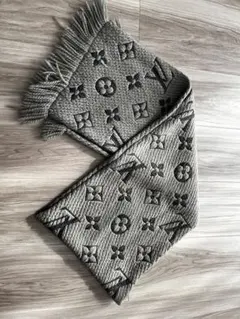 激安　ルイヴィトン　マフラー　エシャルプロゴマニア　グレー