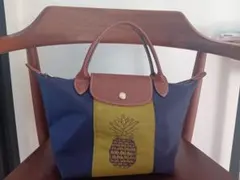 Longchamp ル・プリアージュ パイナップル刺繍 トートバッグのサムネイル