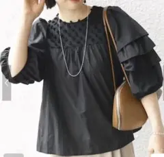 美品✨SHIPSシップス ドットジャガードコンビフリルブラウス 黒 現行