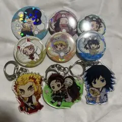 鬼滅の刃缶バッジ＆アクリルキーホルダー