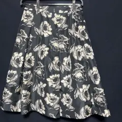 18 ALPHA CUBIC Flower フラワー　花柄　スカート　綺麗系のサムネイル