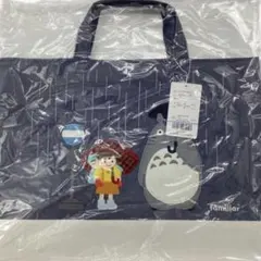 【正規品】【新品タグ付】familiar 木の上のトトロ マチ付きバッグ ☆完売 familiarのフリマアイテム一覧