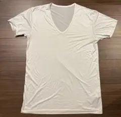 ホワイト Vネック Tシャツ　UNIQLO ユニクロ　下着　アンダーウェア