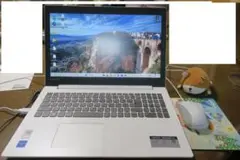 Lenovo ideapad 330-15IGM SSD256GB RAM8GB