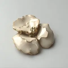 Item thumbnail for item ed1b283f-65f3-48b5-8266-70769088ad12