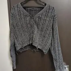 グレー ケーブルニット クロップドカーディガン