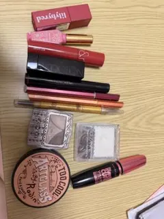 メイク用品まとめ売り　リップ・アイシャドウ リップ アイシャドウ まとめ売り - メルカリ
