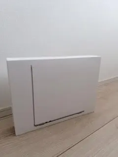 【新品未開封】MacBook Air 13インチ シルバー 外箱傷あり