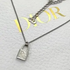 DIOR クリスチャン ディオール ネックレス 南京錠 カデナ シルバーカラーのサムネイル