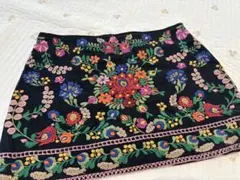 ZARA WOMAN 刺繍入りミニスカート S