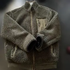 KISS mark フリースジャケット オリーブ色 ジップアップ