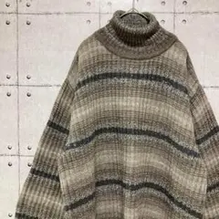 【新品/半額以下】タートルネック　ニットセーター　ボーダー　リブ編み　ウール　Ｌ