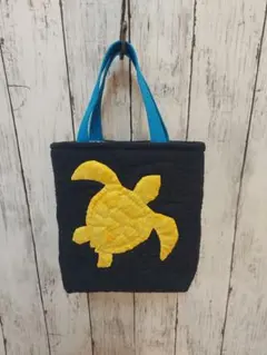 カメとイルカのハワイアンキルトトートバッグ