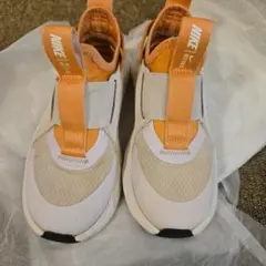 Nike スニーカー オレンジ/ホワイト