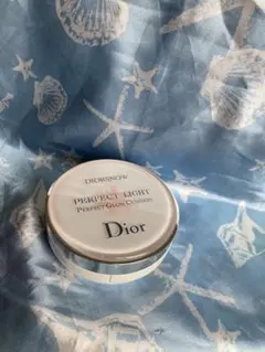 ディオール スノー パーフェクト ライト クッション 000 ディオール / スノー パーフェクト ライト クッション 000の公式