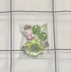 サンリオ　シークレットクローバーストラップ　ハローキティ　キティ