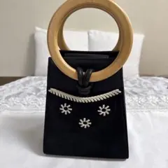 Item thumbnail for item 702cab2c-7a3b-45d5-b417-25120baff2ac