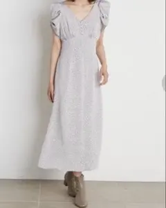 【美品】スナイデル snidel パフスリーブ ロングワンピースのサムネイル