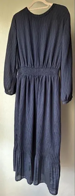 (美品)ネイビー　フェミニンプリーツワンピース