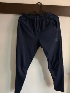 umbro ネイビー スリムフィット インナーパンツ