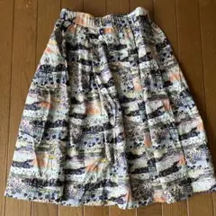 URBAN RESEARCH DOORS フレアスカート 花柄のサムネイル