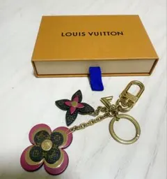 キーホルダー・ブルーミング フラワー 中古・古着通販】LOUIS VUITTON (ルイ ヴィトン) キーホルダー