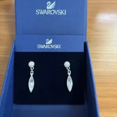 Swarovski クリスタルドロップピアス