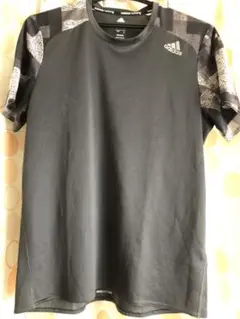 adidas 半袖ランニングシャツ　メンズM