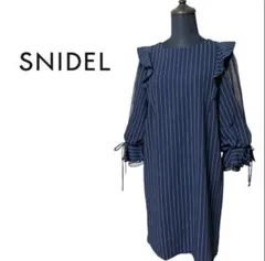 限定セール中！　スナイデル　ネイビー ストライプ ワンピース　袖レース　フリル
