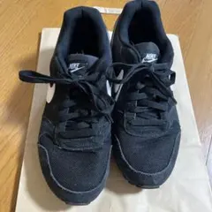 NIKE スニーカー ブラック ホワイト メンズのサムネイル