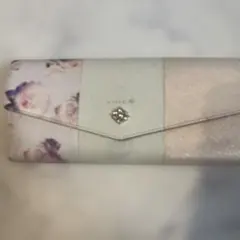 Luria 4℃ 長財布 花柄