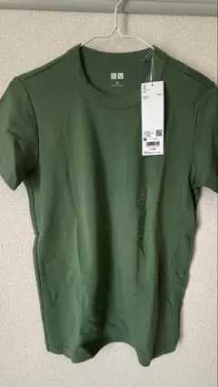新品未使用 UNIQLO グリーン 半袖Tシャツ Mサイズのサムネイル