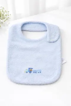 ライトブルー トラック刺繍 スタイ