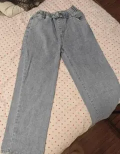 ライトブルーストレートデニムパンツ