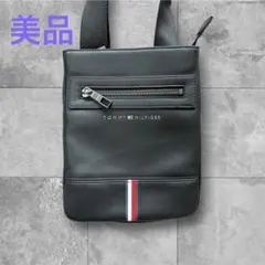 美品　TOMMY HILFIGER　ボディバック　ブラック　黒　ショルダーバッグ