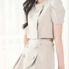 REDYAZEL ベージュ　パワショルデザイン　セットアップ